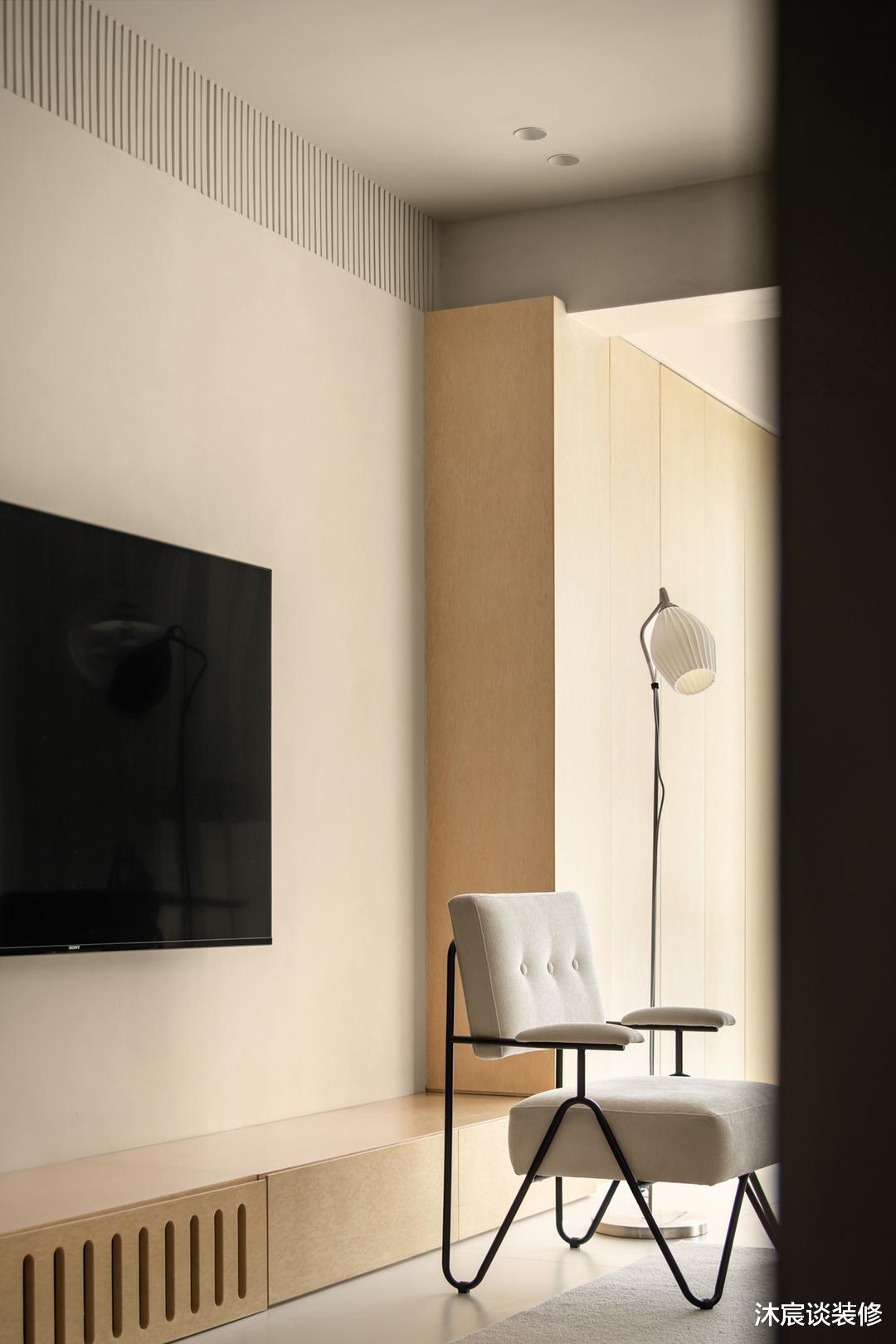 他花35万装好90㎡独居空间,用微水泥+奶油色,室内尽显温柔高级