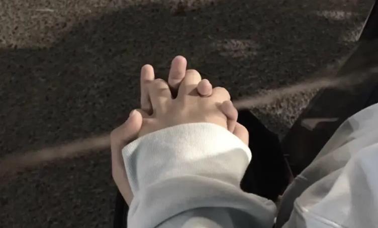2015年，小姨子怀上姐夫孩子，孩子流产后直接往姐姐杯中投毒报复