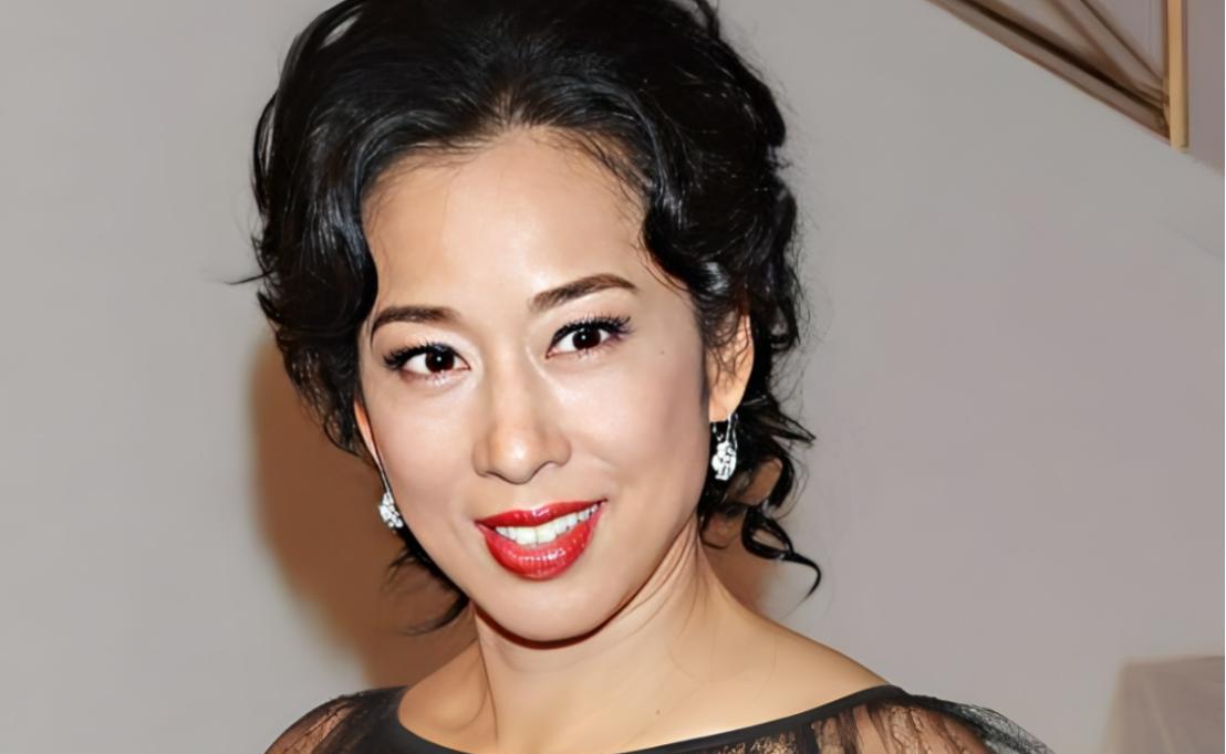 朱玲玲|另嫁富豪仍是霍家“女主人”,离婚不要资产,朱玲玲比梁安琪聪明