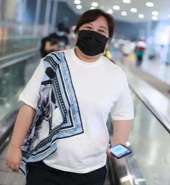 贾玲 贾玲决定开始减肥，推掉半年后的工作，瘦下来的她你还会喜欢吗？