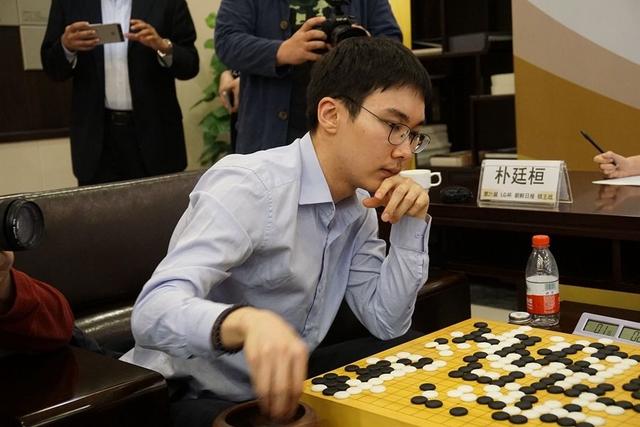 申真谞|中韩对抗赛好戏不断，中国棋手什么时候能突破遇强变弱的屏障！