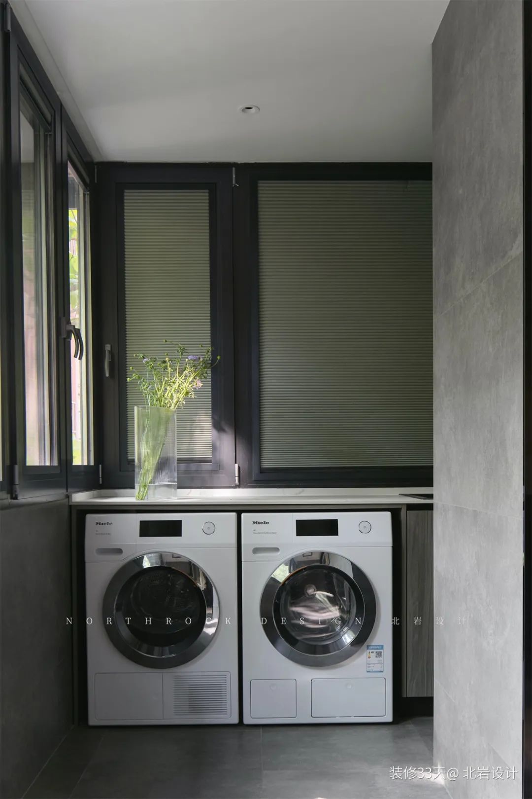 装修设计:120平老房改造现代高级质感四居