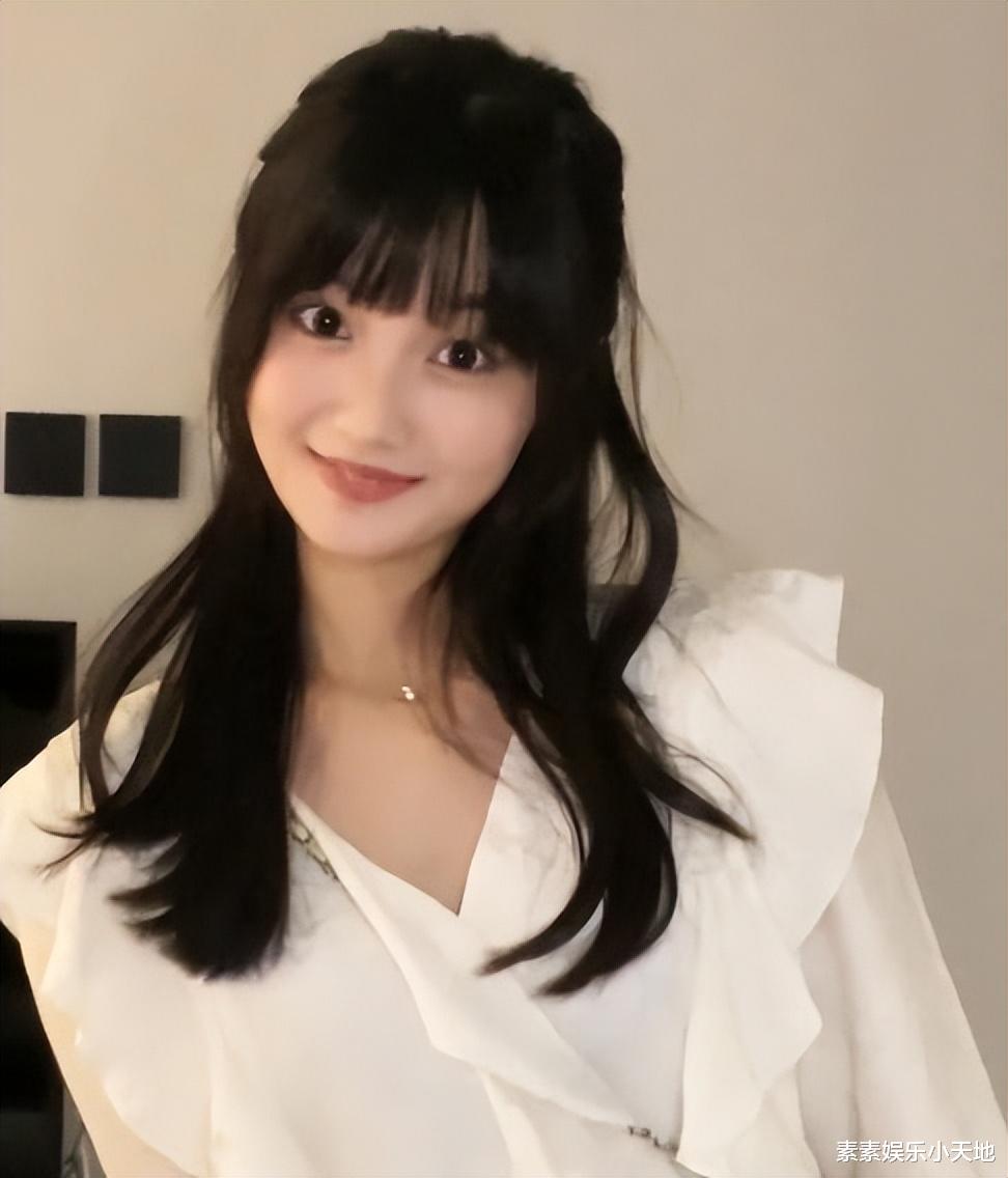 张嘉倪|买超事件反转!邵晴正式发文,晒百万豪车不提张嘉倪