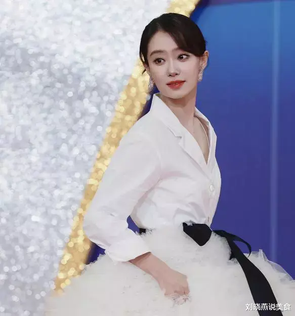 张小斐|《李焕英》仅1年后,张小斐又退回三线,如今的张小斐怎么不火了