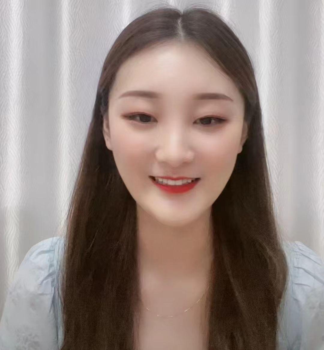 陈亚男|不满直播首秀失利，陈亚男520再次直播，满屏留言让人脸红