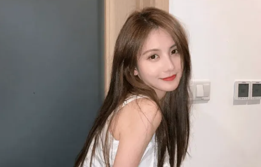 孙一宁|王思聪再现孙一宁直播间？豪刷礼物夺得榜一，却遭怒吼令其退出去