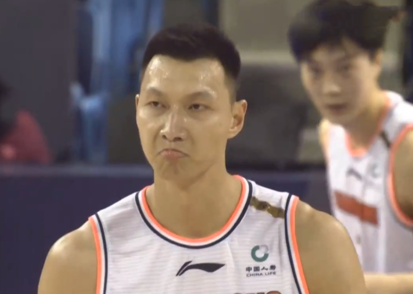 广东男篮|净胜35分！广东男篮首发碾压对手，易建联胡明轩和莱多爆发了