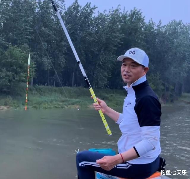|举办钓技大舞台，钓王邓刚在下一盘大棋！欲打造自己的钓鱼生态链