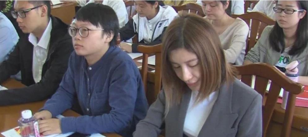 考试|体制内俨然成了“女儿国”,年轻男性少之又少,主要是这些原因