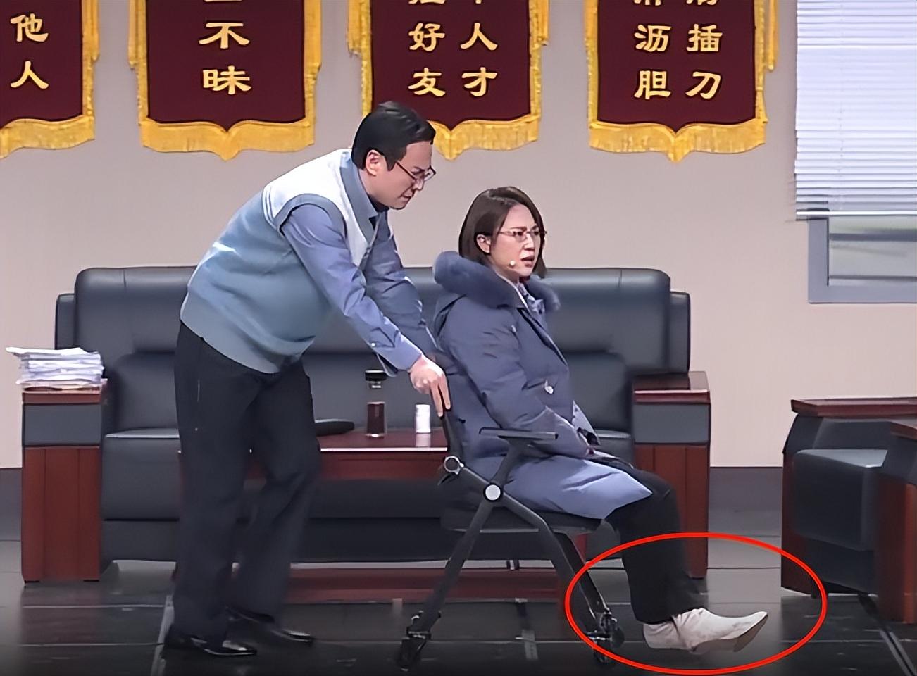 春晚|2023春晚看点:撒贝宁的鞋,黄渤的节目,导演的胆子,观众的表情