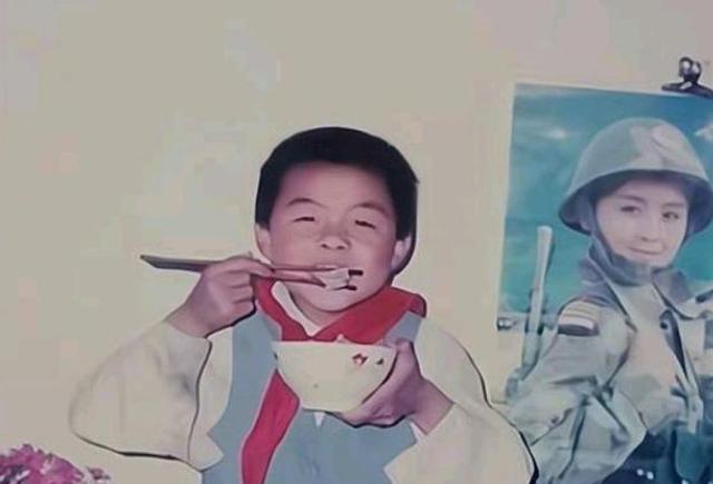 许敏|彻底反水？Alisa被田静拉黑后，改名换姓提出6点质疑，字字诛心