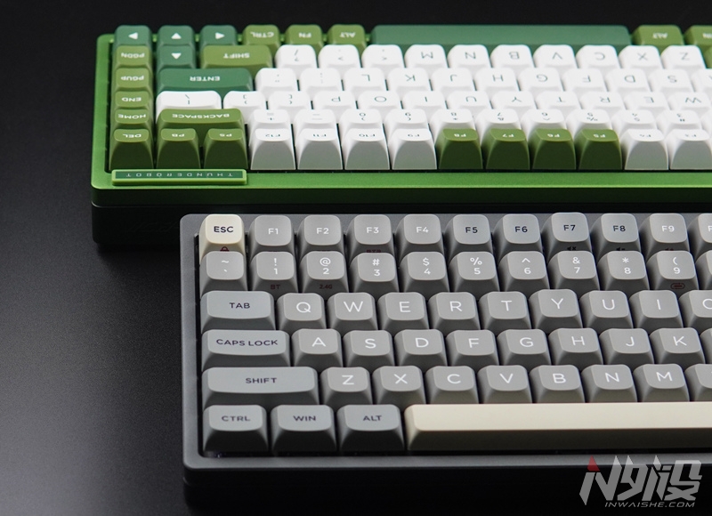 雷神|雷神VIC84三模机械键盘拆解评测