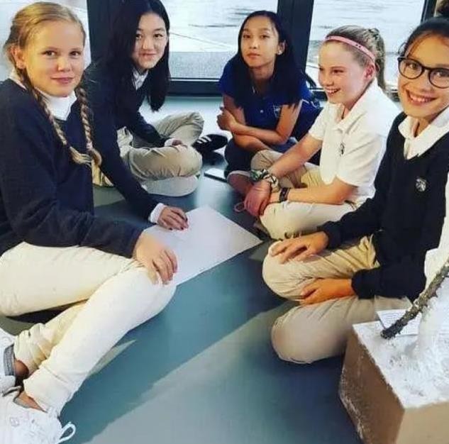 李嫣|“背靠王菲”李嫣:14岁穿着超短引关注,曾直言我不需要什么能力