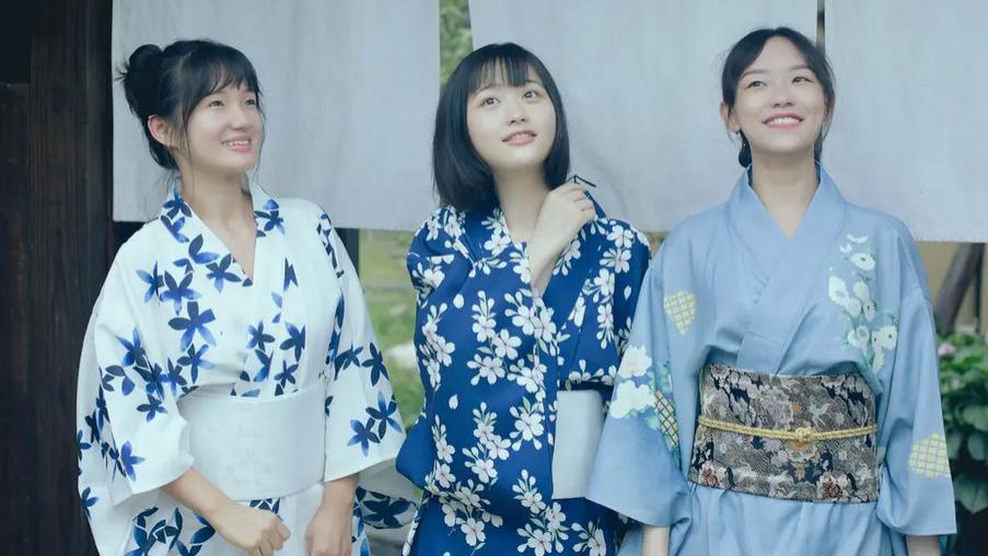 钟楚红|《海街日记》：没有跌宕起伏的剧情，却以温柔的方式治愈了无数人