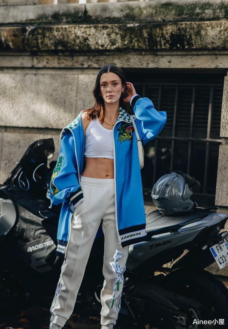 穿衣搭配|“白色+蓝色”真是绝配,温柔减龄还有品质,职场休闲都好穿