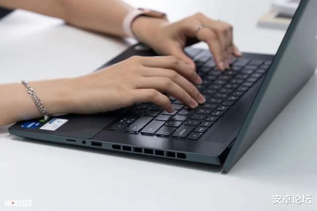 笔记本|又一款大屏旗舰发布,这性能也太残暴了