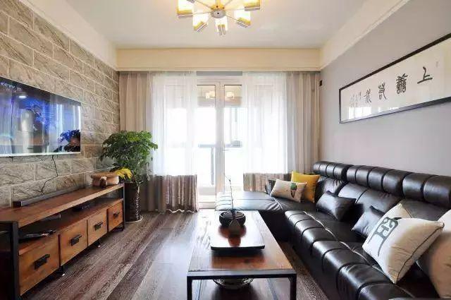 112平现代简约风三居室,玄关与餐厅的衔接很完美,不拥挤又实用