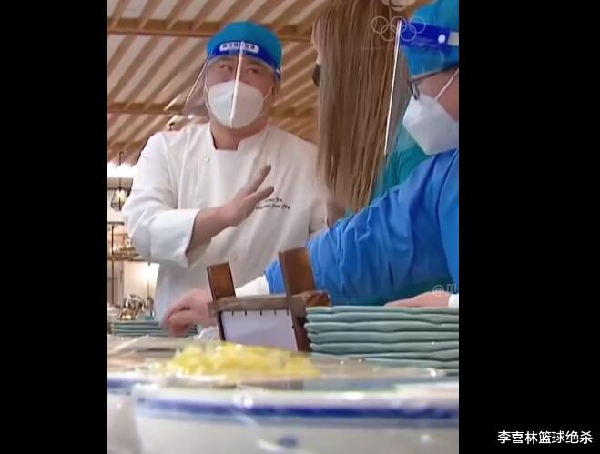 攀岩|北京冬奥村欢乐多！外国运动员贴春联学包饺子，学中国功夫很积极