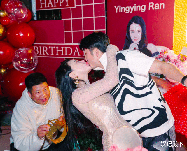 吴尊|拳王老婆太没分寸,多次贴上吴尊强行合影,不顾对方老婆在场!