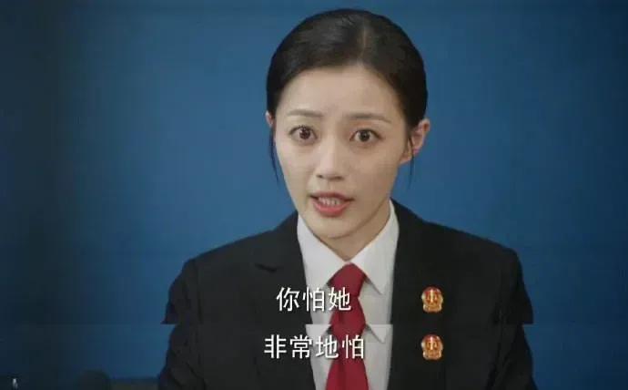 北美|《底线》两大败笔劝退观众,编剧被质疑厌女,女性角色毫无魅力