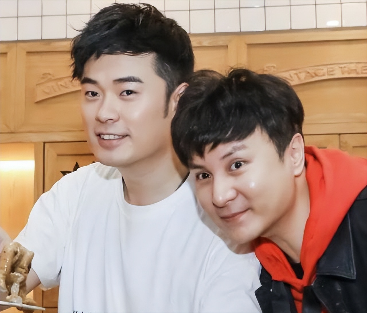 贤合庄|贤合庄发声明否认陈赫收3.7亿加盟费，承认做得不好请允许查漏补缺