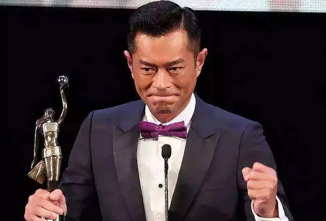 高圆圆|替兄弟背锅,被戴绿帽,1990年坐牢碰到位修女,改变了古天乐一生