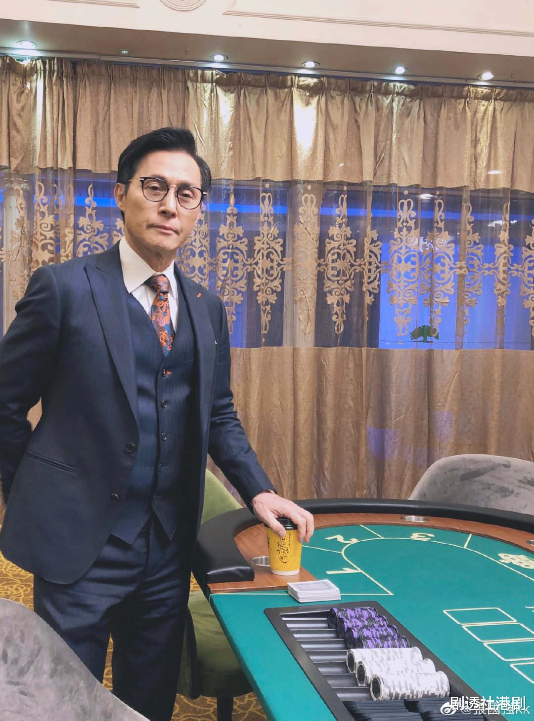 张国强|TVB知名戏骨容貌45年无变化！曾被指有外国人血统，闹出患病乌龙