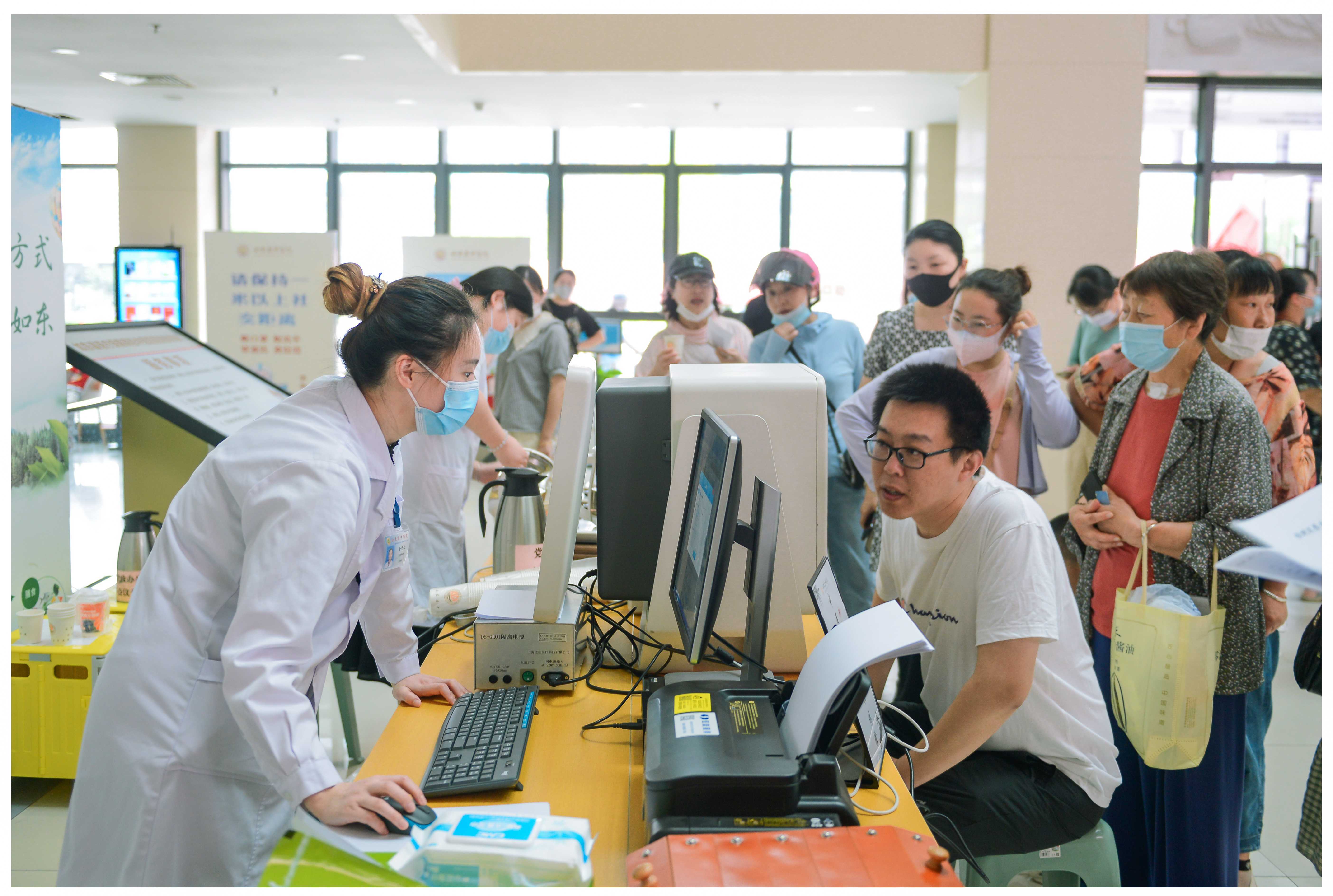 脑出血|“冬病夏治”正当时,中医药服务润泽如东百姓