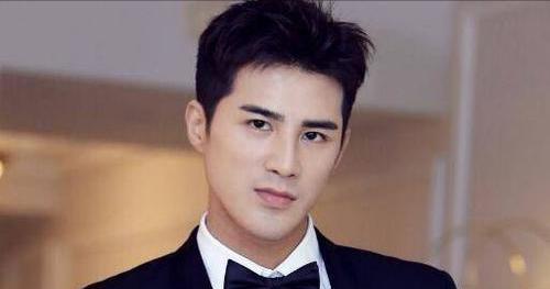 姜潮|姜潮麦迪娜结婚7年零绯闻,大方晒父女日常,8个月艾美丽首露正脸