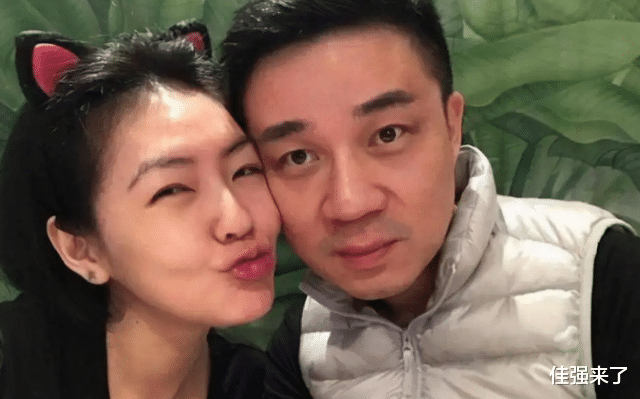 许雅钧夜店搂妹照曝光，小S称不会回应，曾因没生儿不被婆家认可