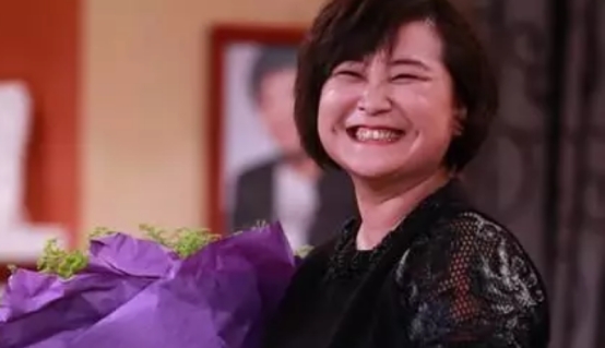 李念|悲剧需要喜来打底才显得悲，贾玲演抗疫片算是演对了