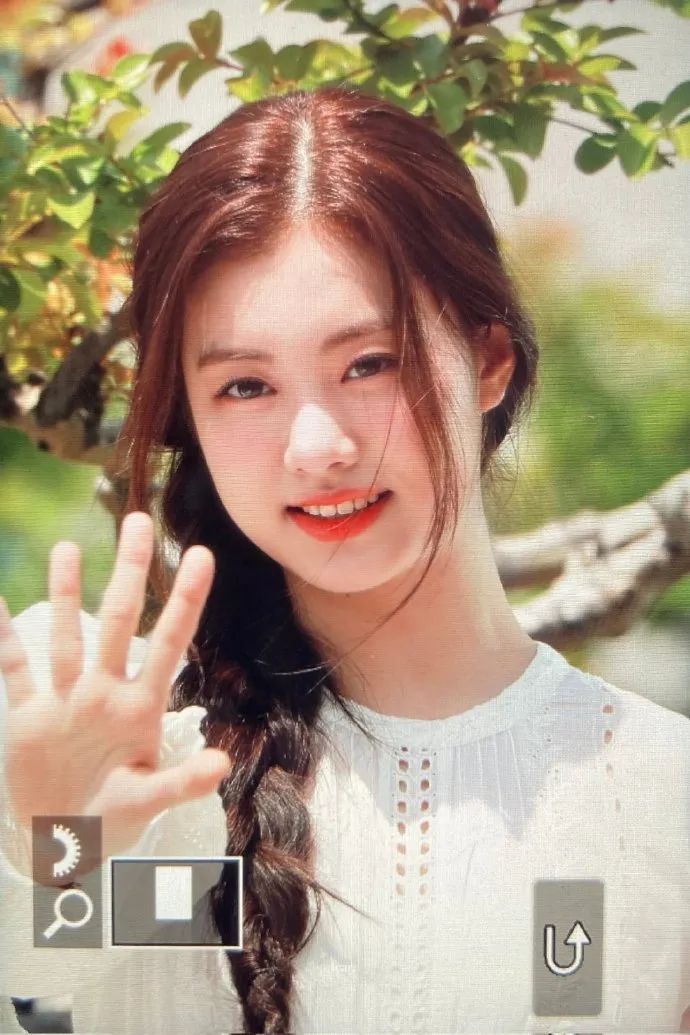 c位|防爆人气top小樱花，强捧队内小太妹，好像真的被公司得逞了？