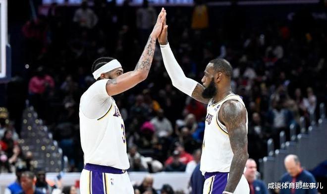 场均出战39分钟!湖管别做太绝:拖垮詹眉=不用交易?这招真狠啊