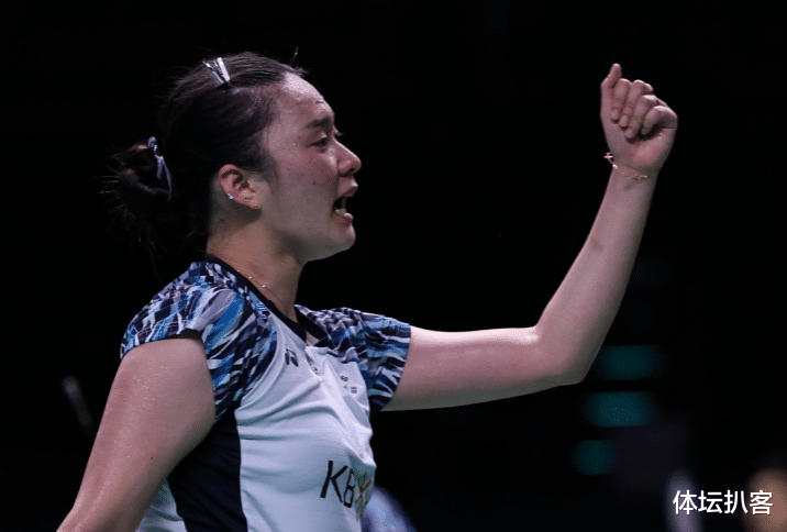 中国队|中国队决赛对手出炉！韩国3-0横扫日本，冲进场内庆祝，喜极而泣