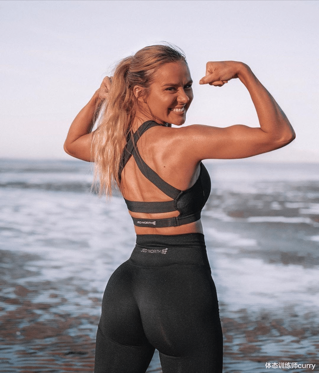 |女性力量训练——高位下拉为什么做不好?测试一下就知道原因了