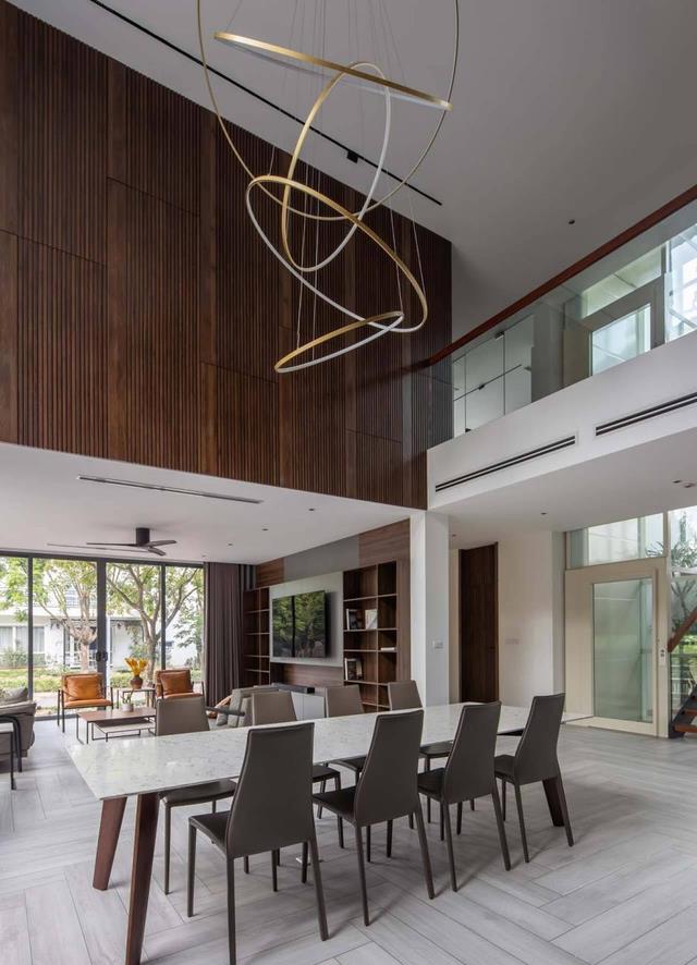 有钱谁不想住大别墅?独门独栋、装修简约,舒适度绝佳,羡慕!