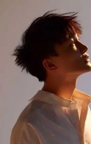 玫瑰少年|QQ音乐飙升榜风起云涌:玫瑰少年登顶,周深与GAI证明了自己