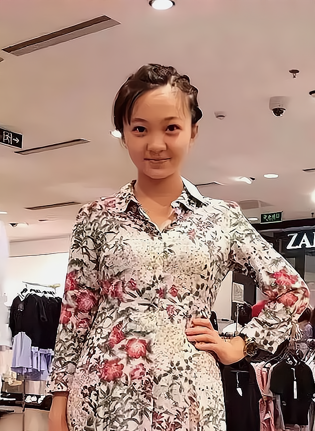 毛不易|女星私服造型，刘亦菲任性，舒畅随性，林妙可用力过猛