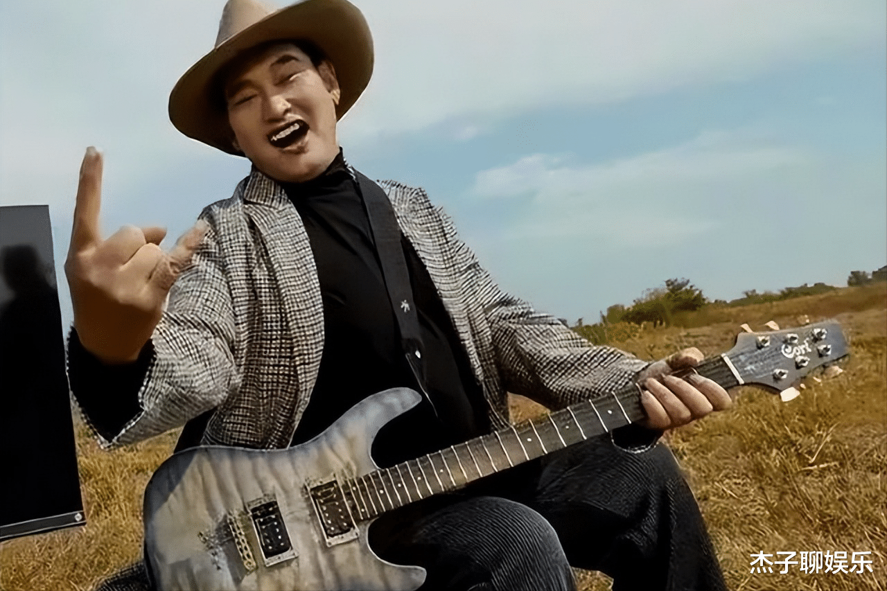 朱之文|大衣哥朱之文模仿周润发!荣登杂志封面,宛如一名超级大明星