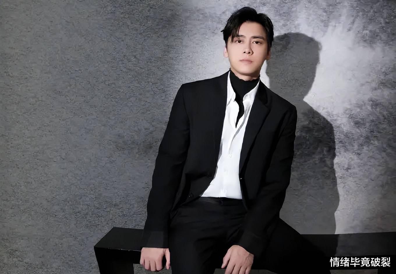 李易峰|连续被抓3次、6000块嫖一次,还包养台湾女网红,李易峰彻底完了