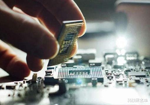 三星|少见的6核CPU，新发布的麒麟9000L相比于麒麟990能有多大的优势？