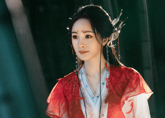 刘诗诗|《狐妖》结婚照是刘诗诗换头婚照！女主曾是诗诗伴娘，网友：恶心