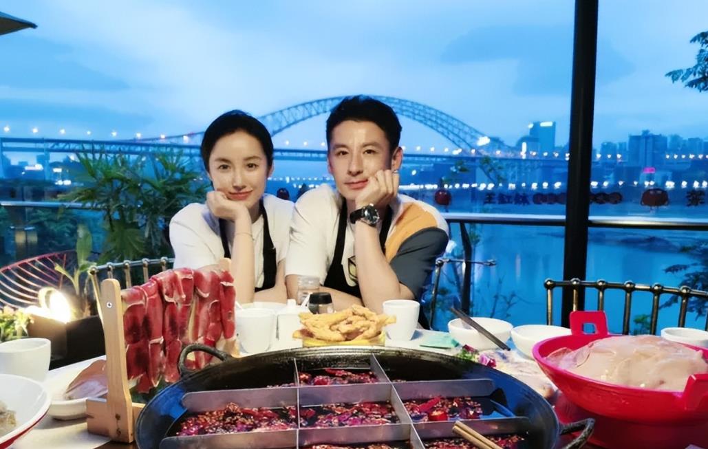 吕一|吕一“女版王宝强”？老公连年为女CEO庆生，拍亲密合影不避嫌