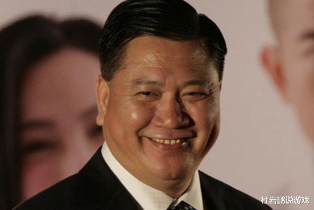 万梓良|万梓良赴长沙被嘲后，为何再陷“天价菜”风波，周星驰说的一点没错