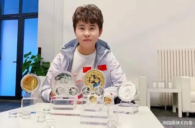 杨扬|杨扬解说遭质疑，王濛“火眼金睛”，央视不会请她，搭档就是例子