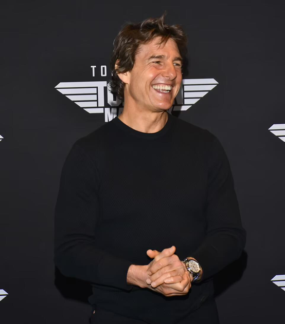 汤姆·克鲁斯|酷！59岁汤姆克鲁斯现身壮志凌云2首映式，相距36年，望引进定档