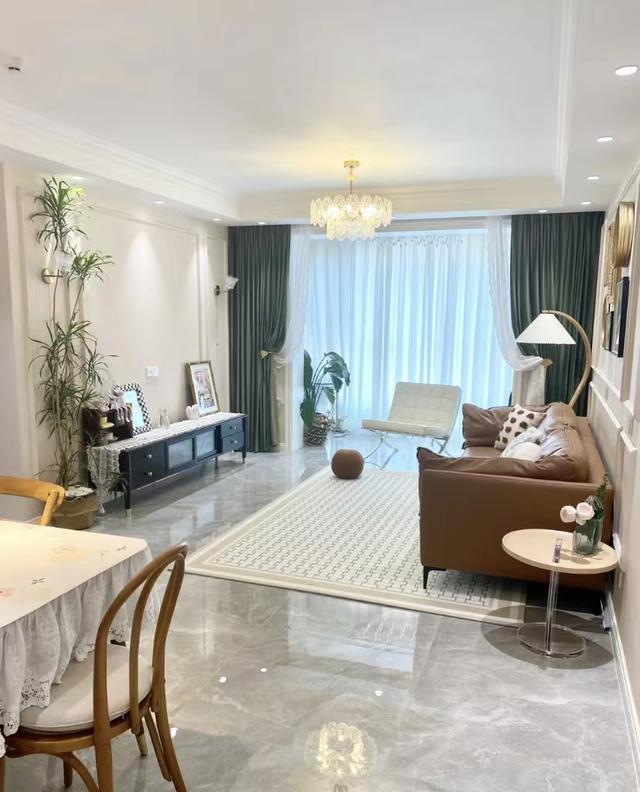 30岁独居女主拒绝“过度装修”,把74家装修得堪称教科书,超羡慕