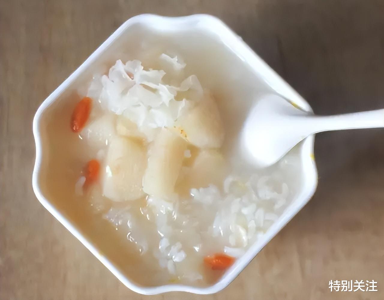 提醒爱喝粥的朋友,深秋牢记“2喝2不喝”,早点知道自己受益