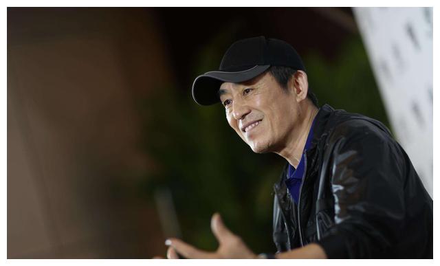 曾黎|曾黎:200年一遇的美女,错失张艺谋成就章子怡,3个前任皆成影帝