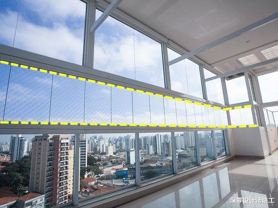 窗户做了护栏+无框折叠，家里就1个阳台，也能实现可封闭可开放状态